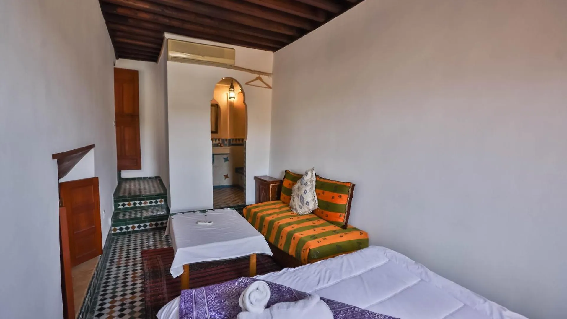 Bed and breakfast Dar Authentic Fes - Familly Hosting