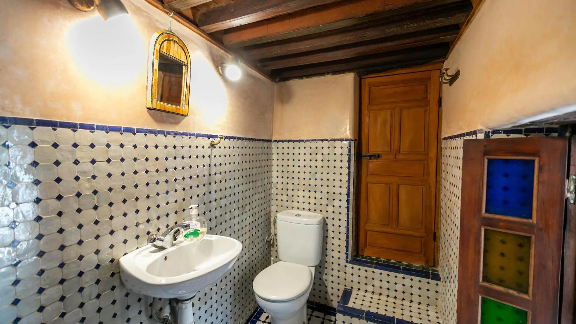 Bed and Breakfast Dar Authentic Fes - Familly Hosting